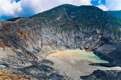 Sejarah Dan Keseruan Wisata Tangkuban Perahu Bandung Marjaya Trans