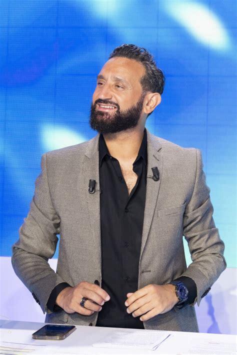 Cyril Hanouna Et Son Ex Compagne Emilie Ils Entretiennent Un Rapport