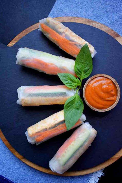 Vegan Rice Paper Rolls With Spicy Peanut Sauce Scruff And Steph