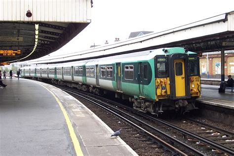 Southern Class 455 8 455819 Clapham Junction 27 10 04 Flickr