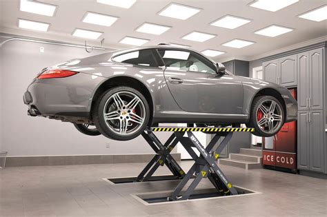 The Benefits Of Hydraulic Car Lifts