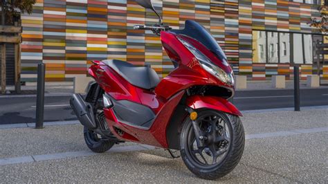 Honda Pcx I Ke Fedin Honda T Rkiye Honda Plaza Marmara Stanbul