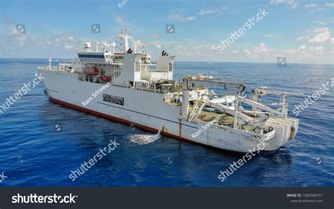 52 Submarine Cable Repair Images, Stock Photos & Vectors | Shutterstock