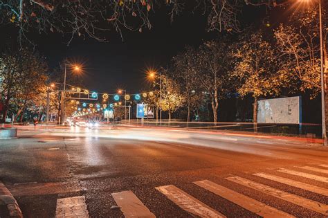 Road in Lights in Night City · Free Stock Photo