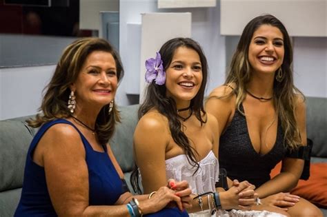 Mayla está há dois dias sem dormir em campanha para Emilly Não tem