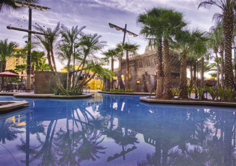 Hotels With Pirate Ship In The Pool Hotels Are Amazing