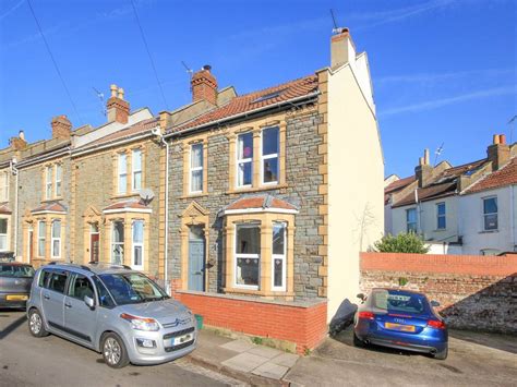 2 Bed End Terrace House For Sale In Hughenden Road Horfield Bristol