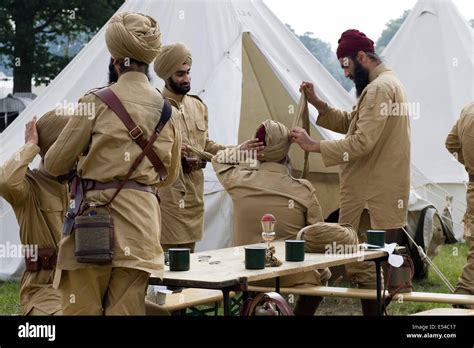 British Indian Army Putting On Turbans Stock Photo Alamy