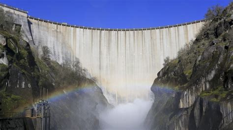 La Electricidad Vuelve A Superar Los Euros El Megavatio Hora