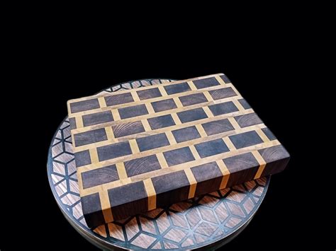 Доска из эпоксидной смолы — стильный и прочный аксессуар для кухни