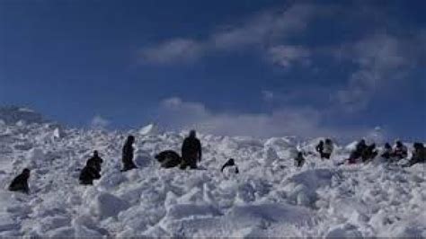 Siachen Miracle Six Days After Avalanche One Army Jawan Found Alive