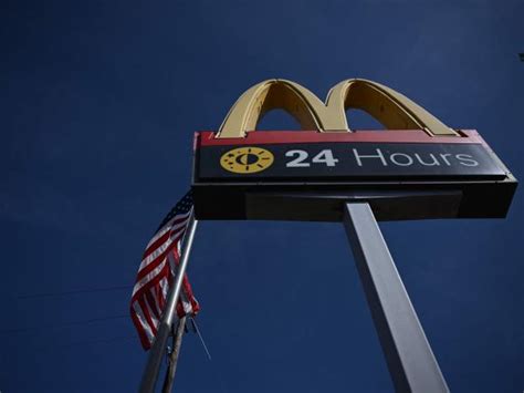 Mcdonald S Se Prepara Para Despidos Masivos Cerr Temporalmente Sus