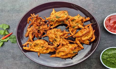 Try Out These Delicious Pakoda Recipes To Spice Up Your Holi