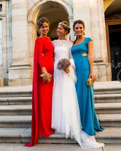 Fotos De Madrinas E Invitadas A Una Boda Puerta De Almodovar Cordoba