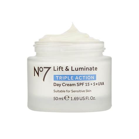 The 9 Best No7 Products for Healthy, Radiant Skin | Who What Wear