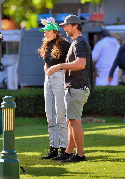 Photo Exclusif Shailene Woodley Et Son Fiancé Aaron Rodgers Ont