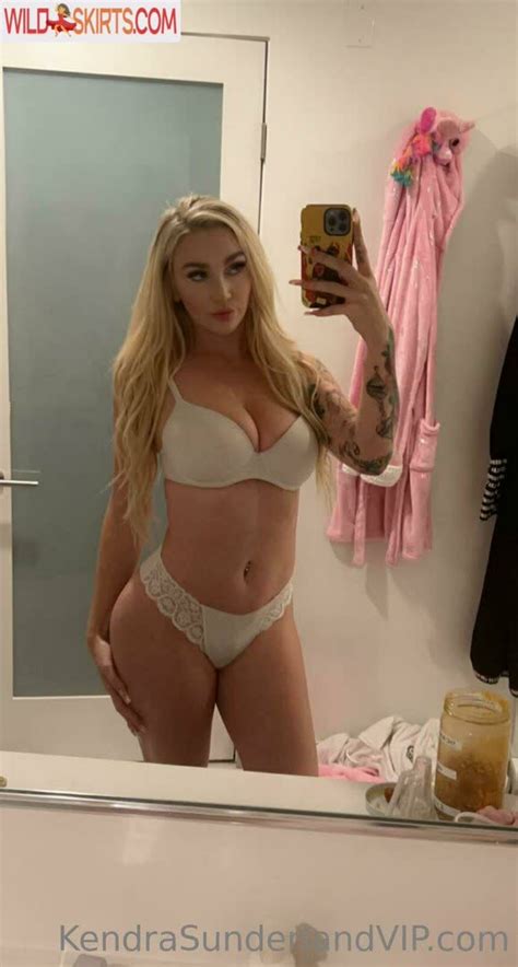 Kendra Sunderland Kslibrarygirl Therealkslibrarygirl Nude OnlyFans Instagram Leaked Photo