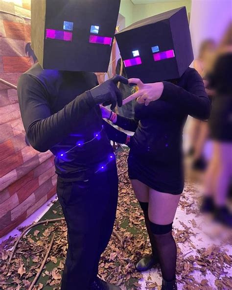 Idéia Criativa de fantasia para halloween 🎃💜 in 2024 | Cute couple halloween costumes, Minecraft ...