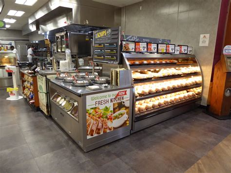 Hot Grab & Go Food & Soup Station with 6 Wells - WRGCL9637 SW6030