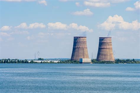 Un Reactor Al Centralei Nucleare De La Zaporojie Cea Mai Mare Din