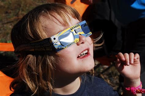 Kuow Partial Solar Eclipse In Washington How To Experience It Safely