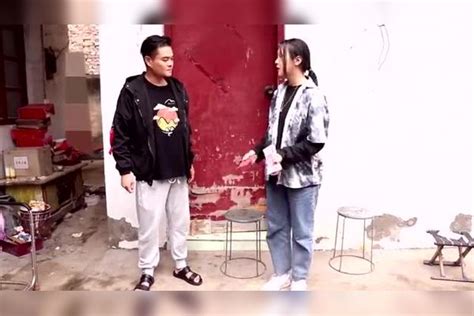 情感短剧妻子跟破产丈夫要万离婚，年后丈夫东山再起