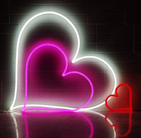 Neon Heart | shopnarwall