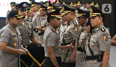 Foto Ini Momen Sertijab Belasan Pejabat Tinggi Polri Foto Liputan