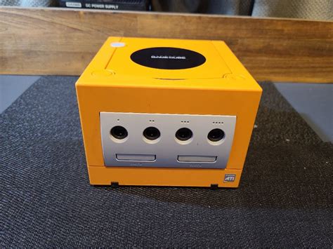 【やや傷や汚れあり】【任天堂 Nintendo Gamecube ゲームキューブ オレンジ 動作未確認 中古】の落札情報詳細 ヤフオク落札