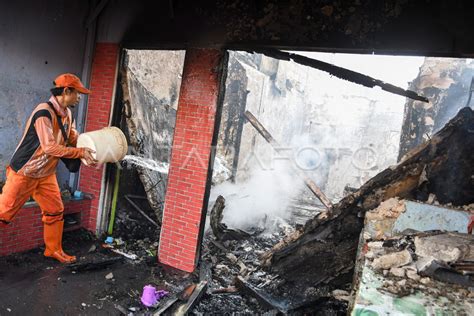 Kebakaran Permukiman Padat Penduduk Jakarta Antara Foto