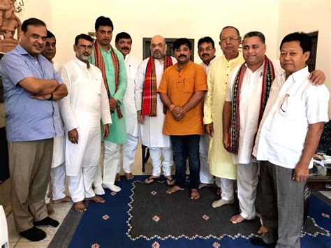 Disassociated Tmc Mlas Meet Amit Shah