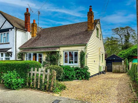 3 Bed Detached Bungalow For Sale In Glendale Road Burnham On Crouch