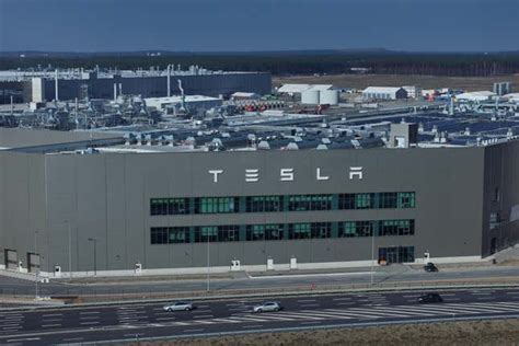 Tesla Gigafactory in Germany has power restored after arson