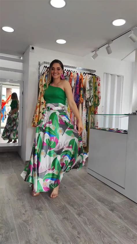 Pin De Rosy Oliv Em Look Vestidos Estilosos Saias Fashion