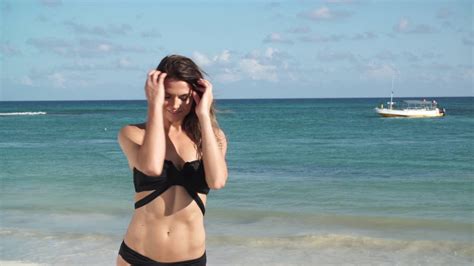 Multiple Ways To Wear The Seafolly Solid Bandeau Bikini Top YouTube