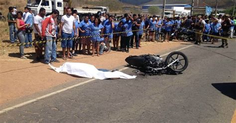 G Pessoas Morrem E Ficam Feridas Em Acidente Moto Em Jequi