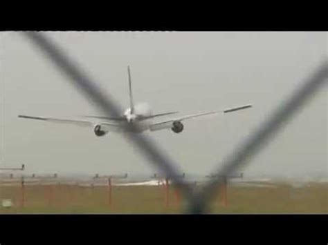 Boeing Emergency Landing Youtube