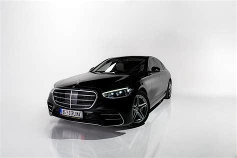 Mercedes S klasa W223 Transfer od aerodroma dugačkim AMG vozilom iz