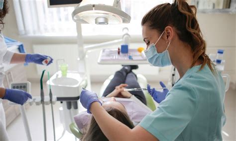 O Que É Odontologista - 6 dicas que todo estudante de Odontologia deve saber - UNDB