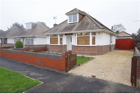 4 Bedroom Detached Bungalow For Sale In Hammonds Way Southampton So40 3he