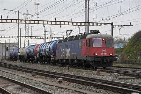 Re 620 078 6 durchfährt am 23 01 2023 den Bahnhof Pratteln Bahnbilder de