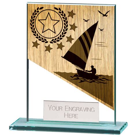 Mustang Sailing Jade Glass Award 110mm Rockingham Trophies