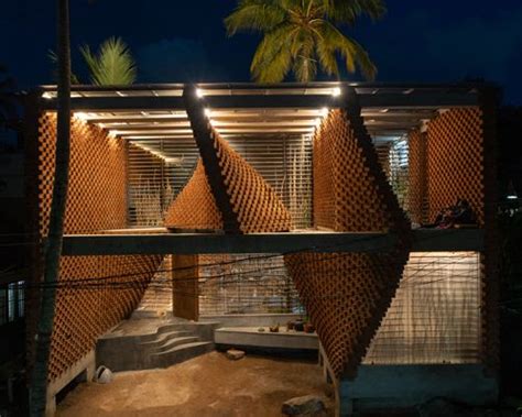 Wallmakers Designs Its Jackfruit Garden Residence With A Twisting Surface Jackfruit Garden