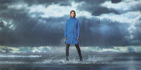 15 Best Raincoats For Women: The Most Stylish Rain Jacket Of 2020