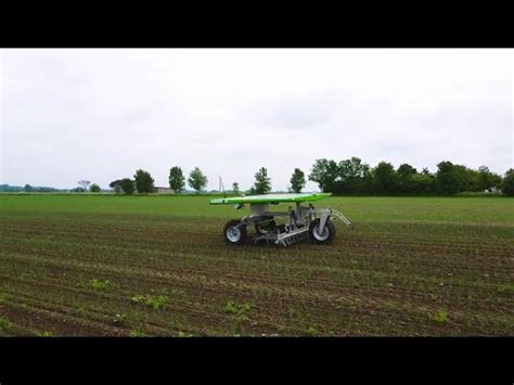 Farmdroid FD 20 pierwszy na świecie robot do siewu oraz