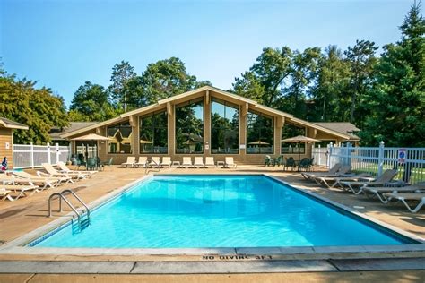 Indoor & Outdoor Pool at Kavanaugh's Resort Near Brianerd MN