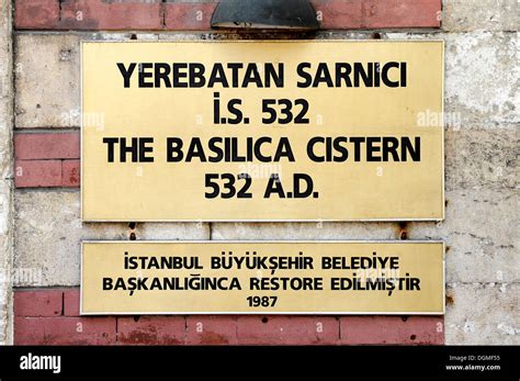 Segno La Cisterna Sotterranea Yerebatan Sarayi O Cisterna Basilica