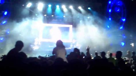 El Duelo Tan Bionica En El Quilmes Rock Youtube