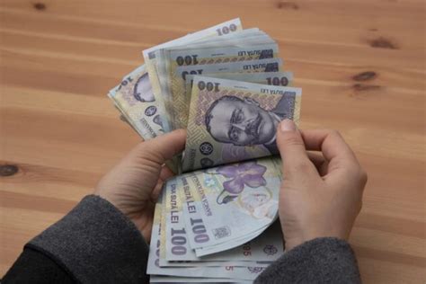 Economica net Fidelis și Tezaur MFP începe noi emisiuni de titluri