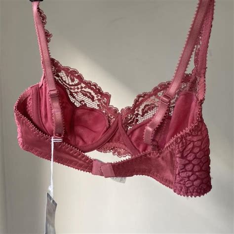 Vintage 1990s DEADSTOCK French Lingerie Bra Depop